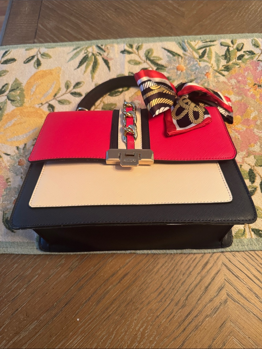 ALDO Cailla Top Handle Bag (comes with strap to be worn as a crossbody) - Picture 4 of 7